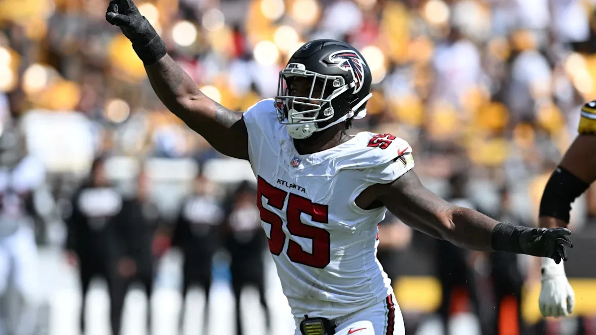Falcons' Za'Darius Smith out for Sunday Night Football