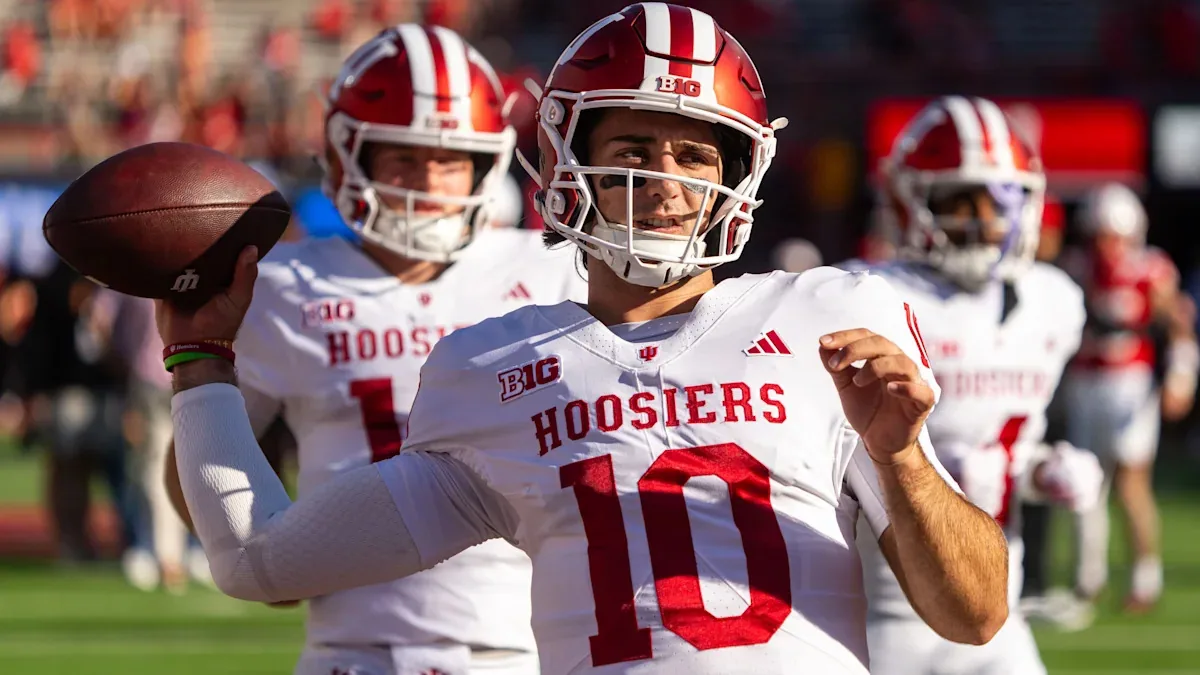 Hoosiers pull off rare fourth-quarter comeback