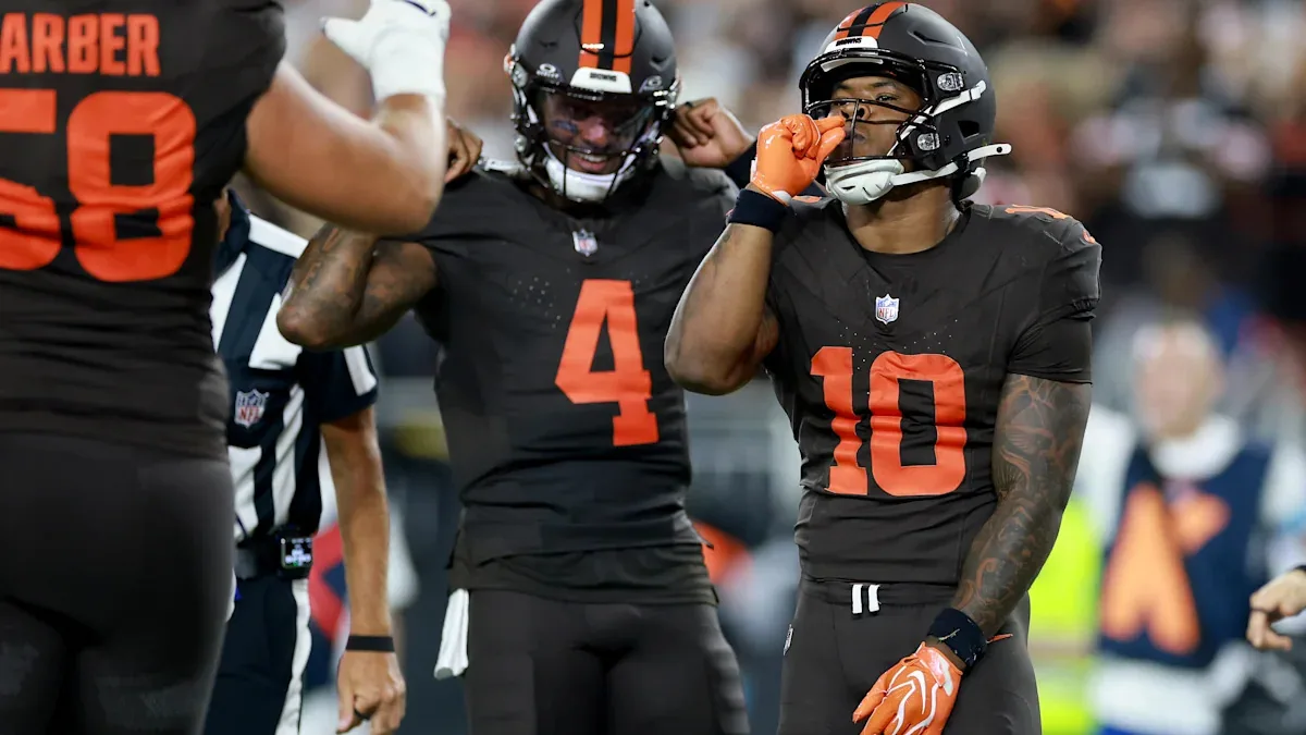 Browns QB and RB fined for celebratory gesture