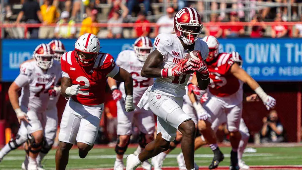 Hoosiers edge out Cornhuskers in tense finish