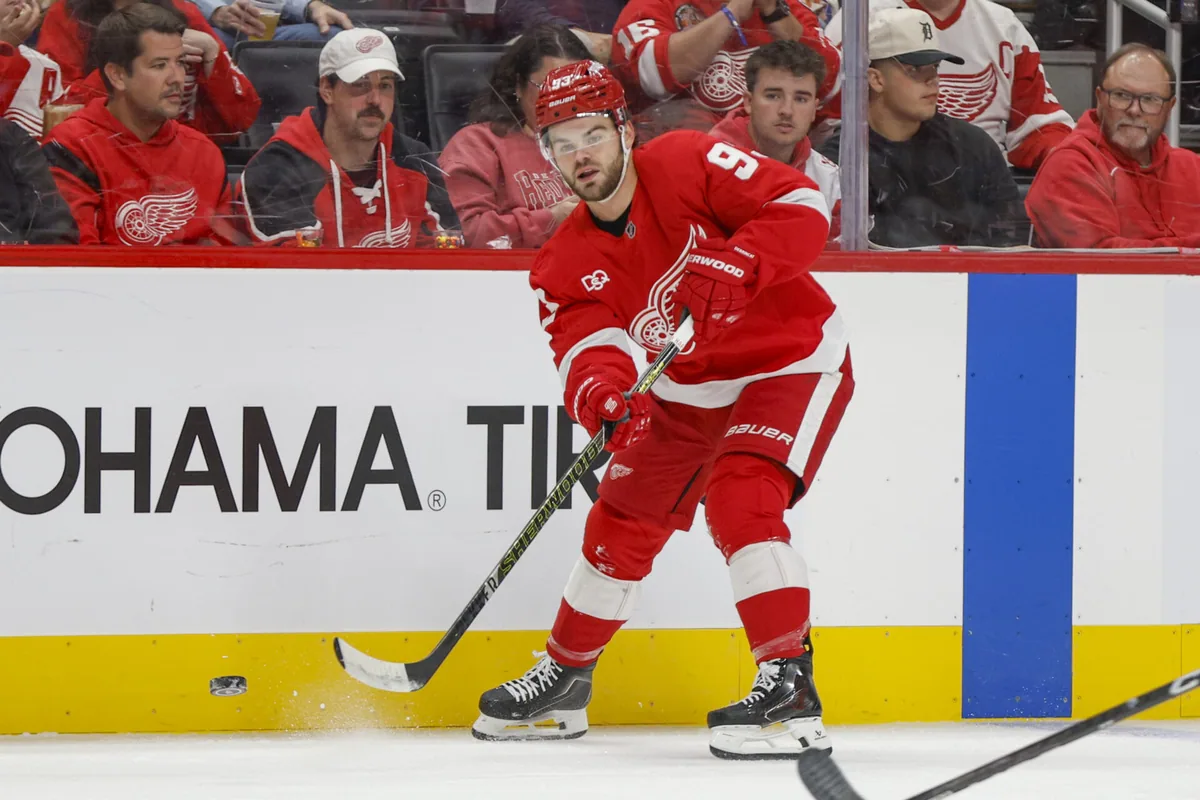 DeBrincat Criticizes Red Wings' Defensive Effort
