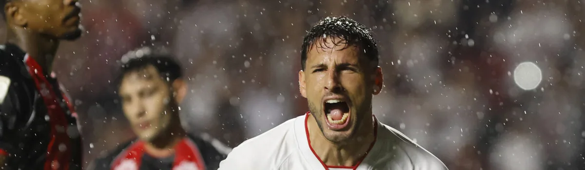 São Paulo edge Vitória in Brasileirão clash