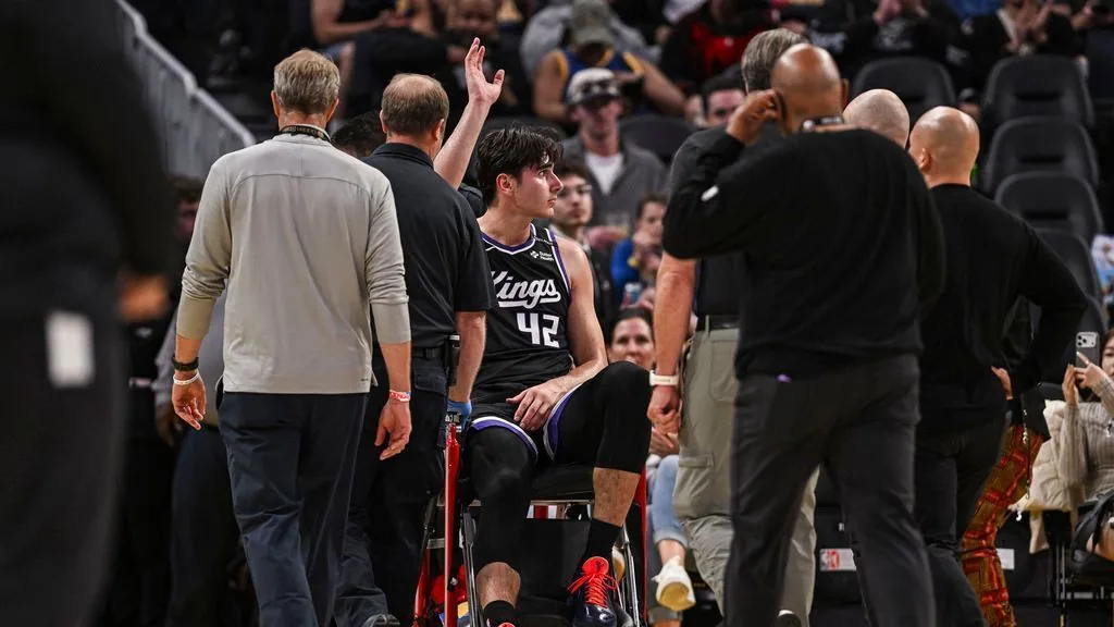 kings center out for season after knee injury