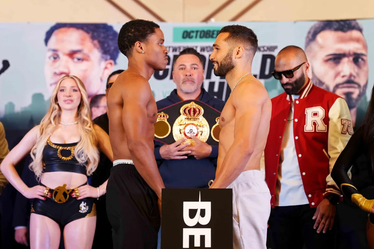 Schofield wins WBA lightweight title