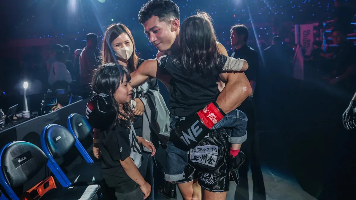 Akimoto eyes title shot after long recovery