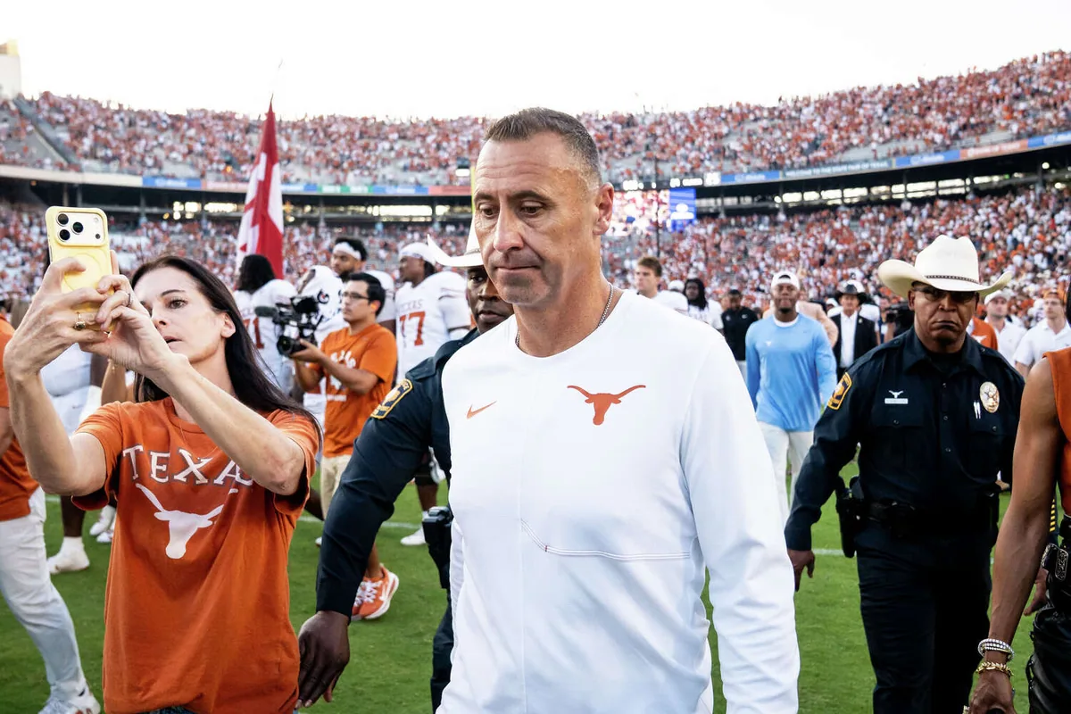 Texas loses to Oklahoma, Sarkisian faces scrutiny