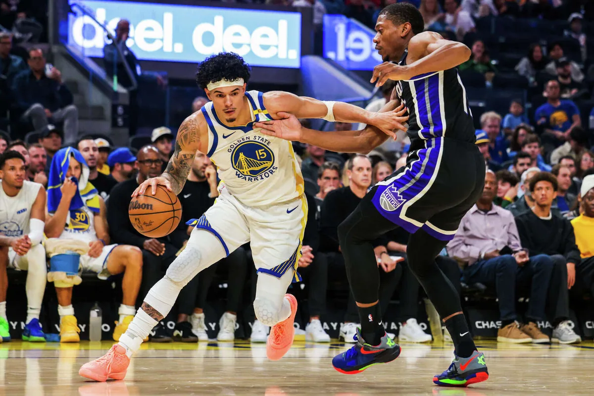 Warriors Adjust Lineup Without Curry in Preseason Win