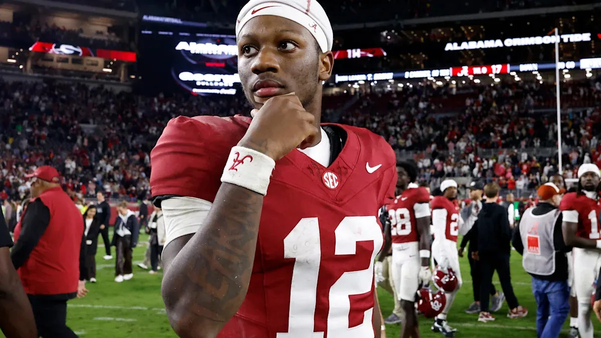 Georgia edges Alabama in tense finish