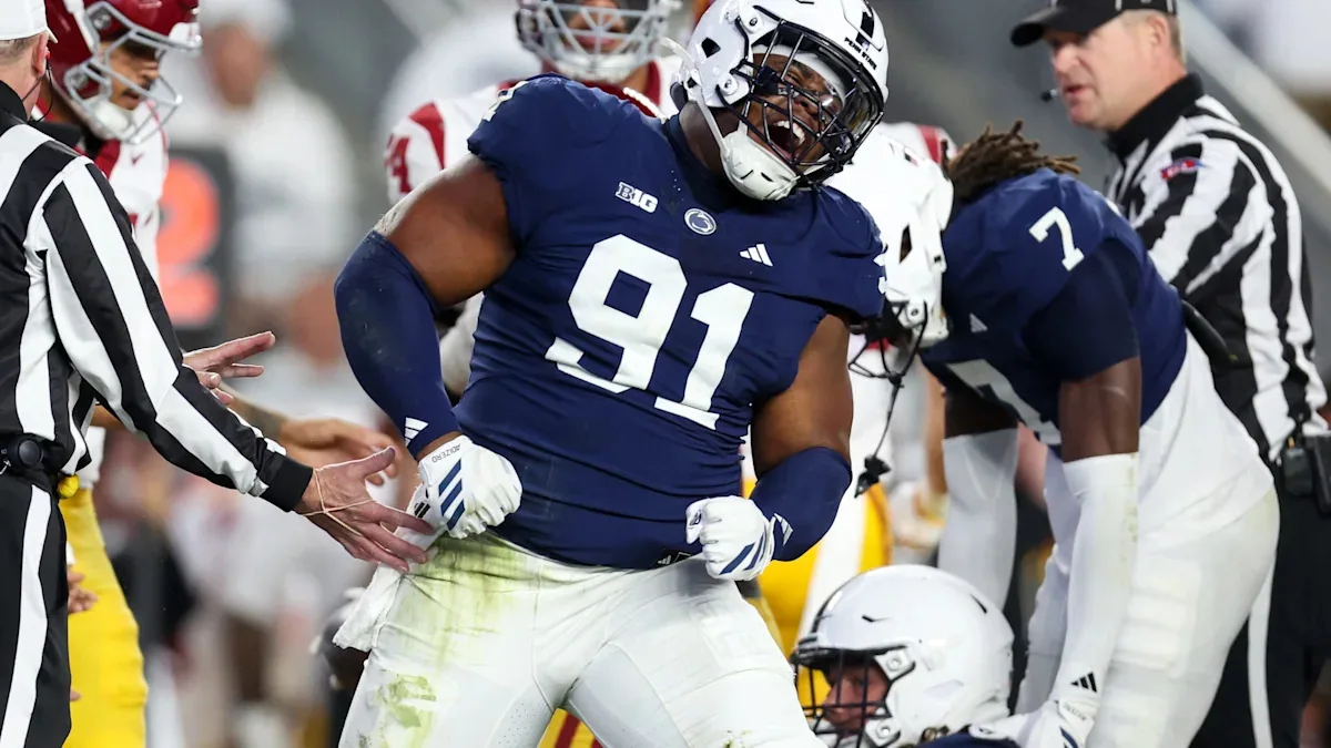 Penn State's pass rush fails against USC