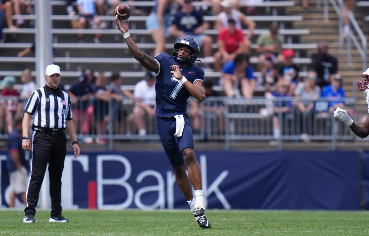 UConn beats Temple 34-20 in non-conference game