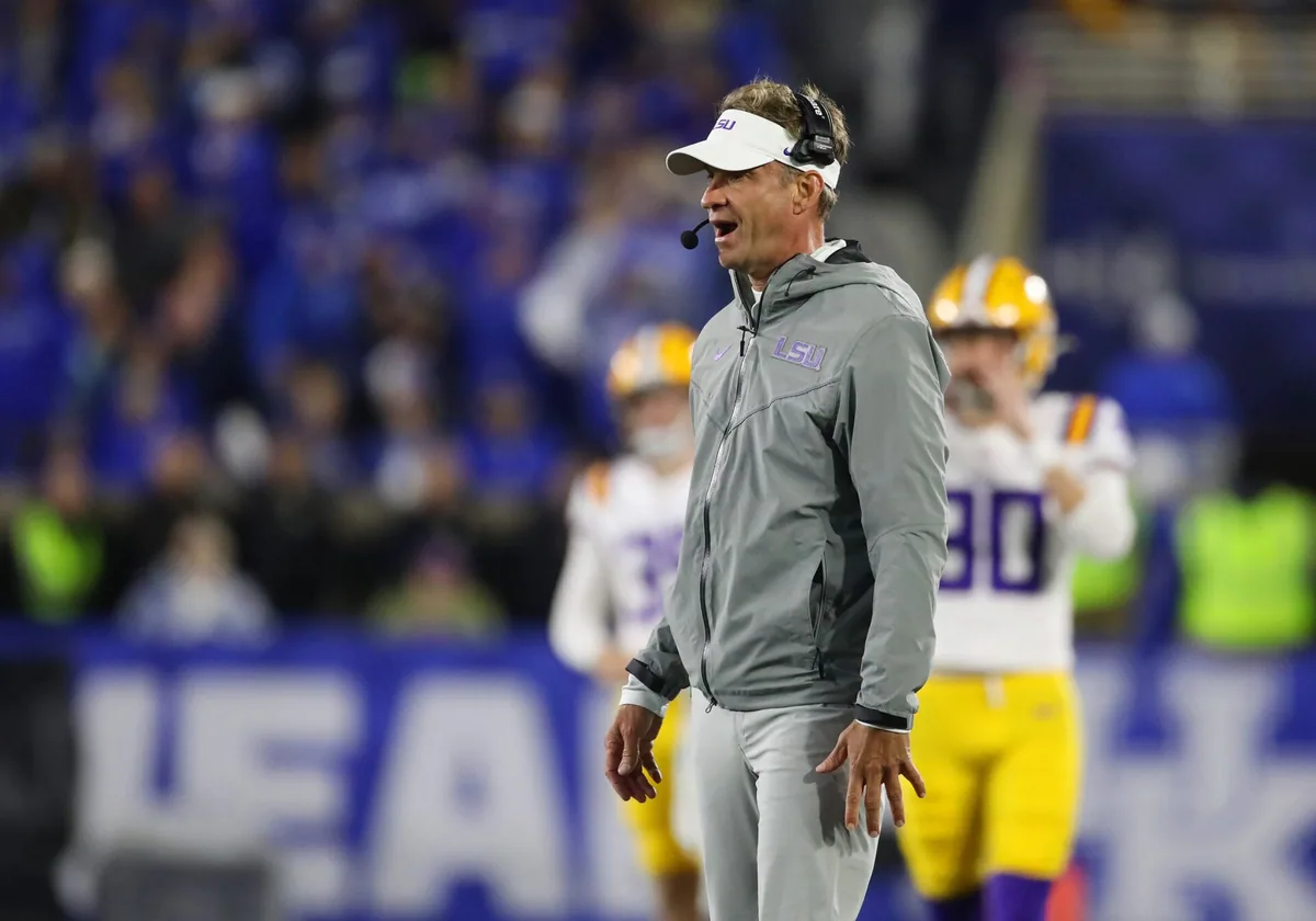 LSU loses to Kentucky after fans storm field