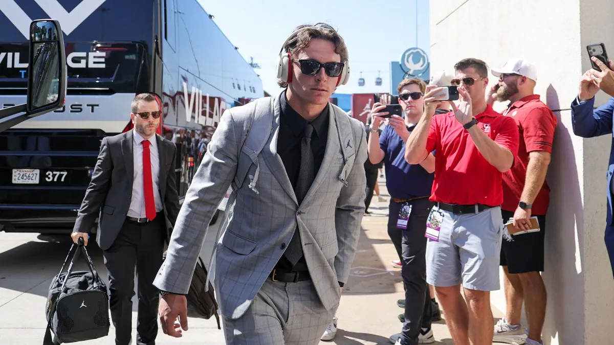 Oklahoma QB Struggles in 2026 Season