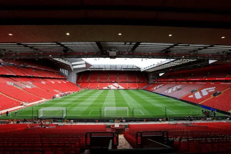 Newcastle fans split on Liverpool vs City match outcome
