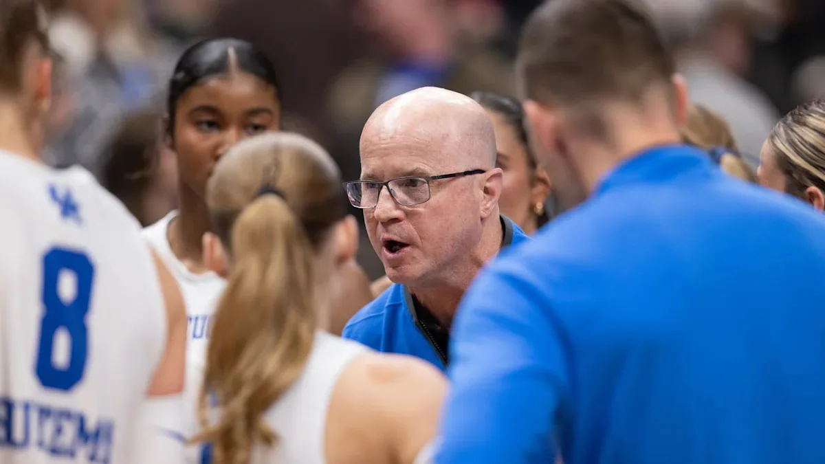 Kentucky volleyball hosts Ole Miss in key match