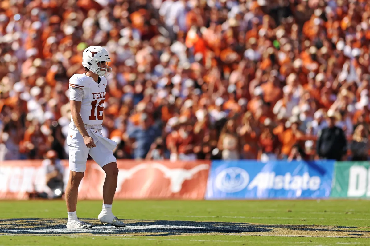 Texas favored in rematch against Florida