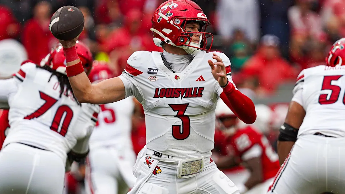 Louisville Football Hosts Florida State Today