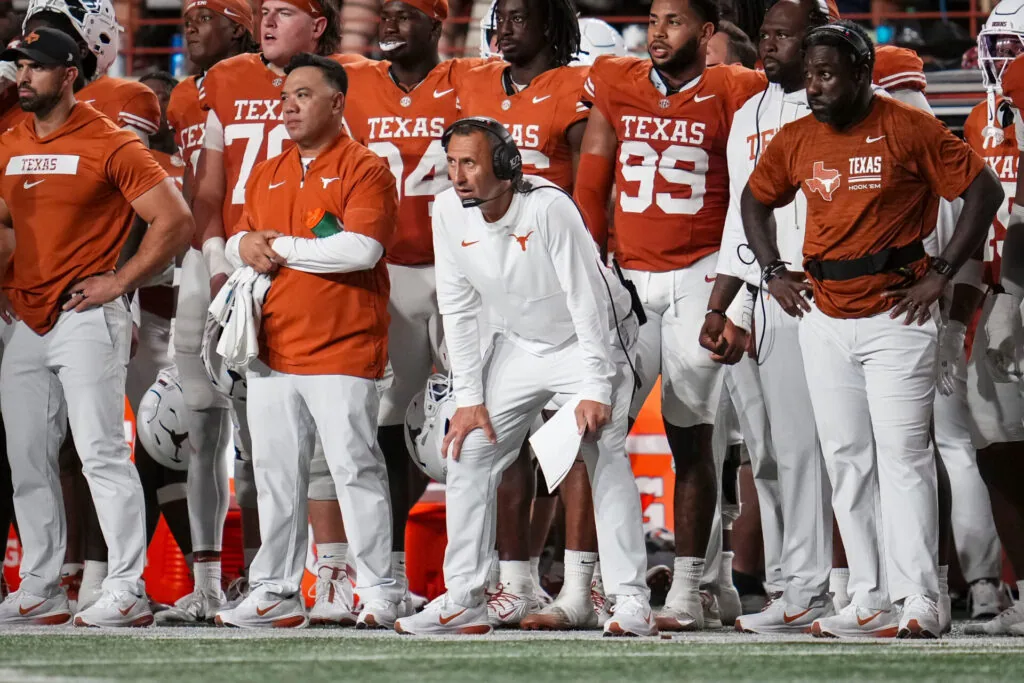 Sarkisian's loss adds to Texas' struggles