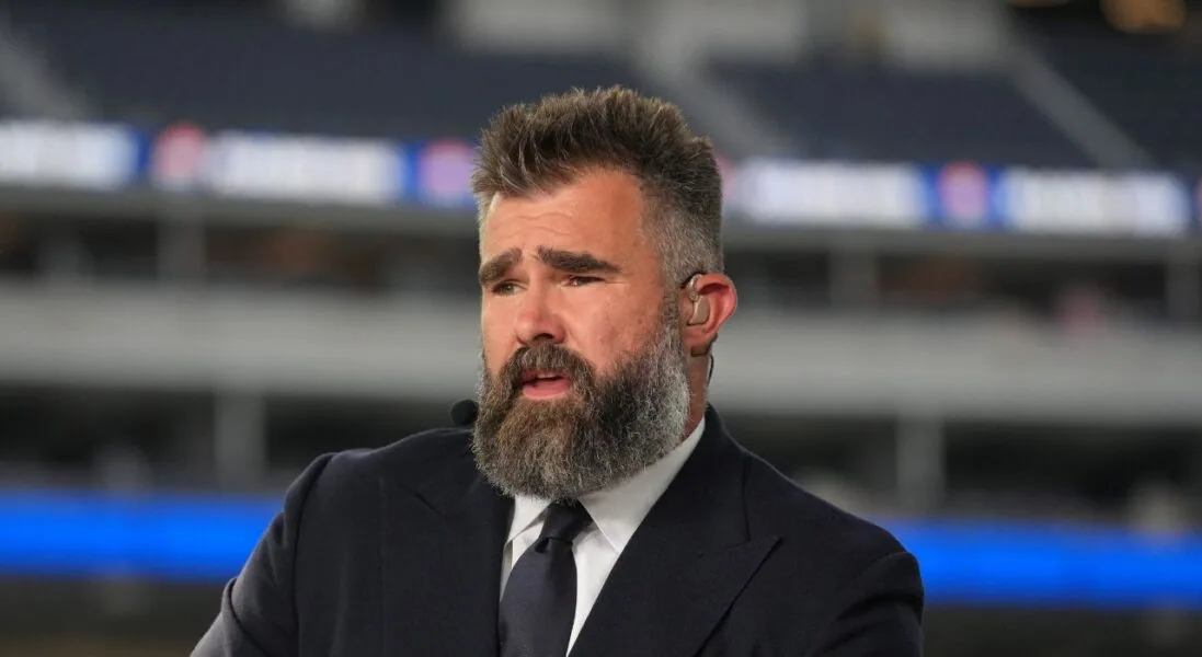 Eagles OL gets veteran advice