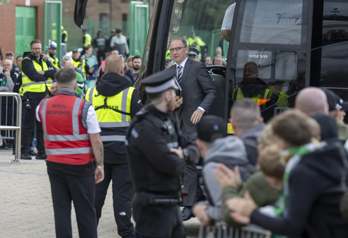 Celtic Players Told to Keep Grievances Private