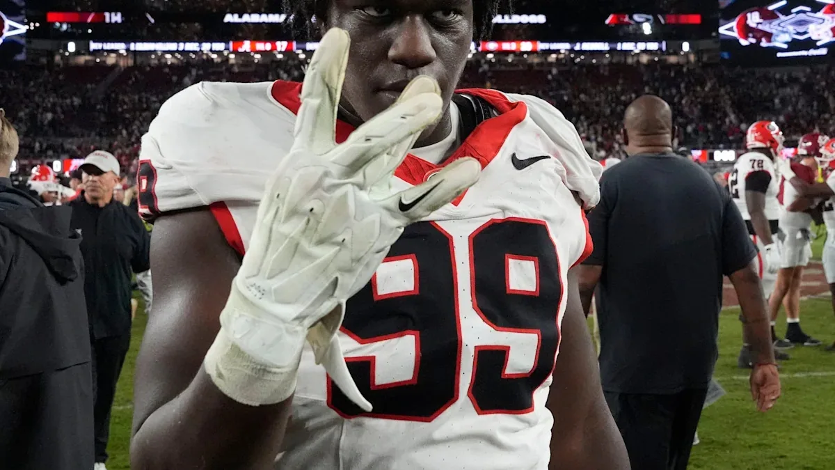 Georgia climbs to No. 1 in LBM Coaches Poll