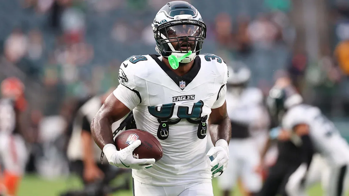 Eagles shift RB focus after Shipley injury