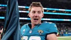 Jaguars edge Eagles in London thriller