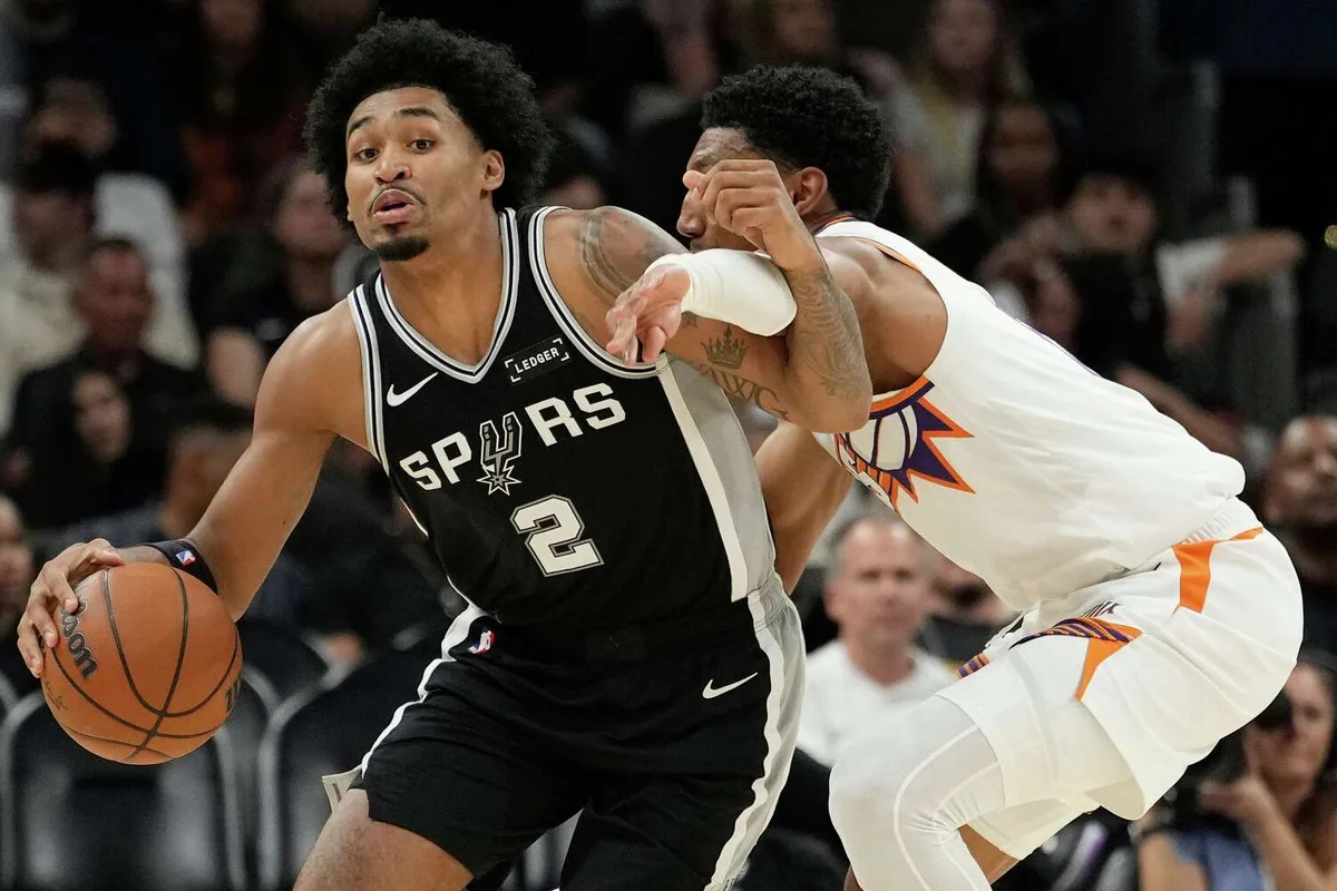 Spurs Lose Preseason Game to Suns