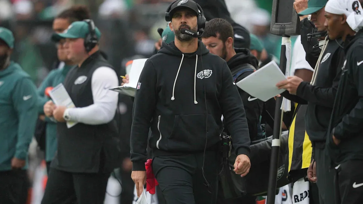 Eagles' coach blames kickoff call for loss