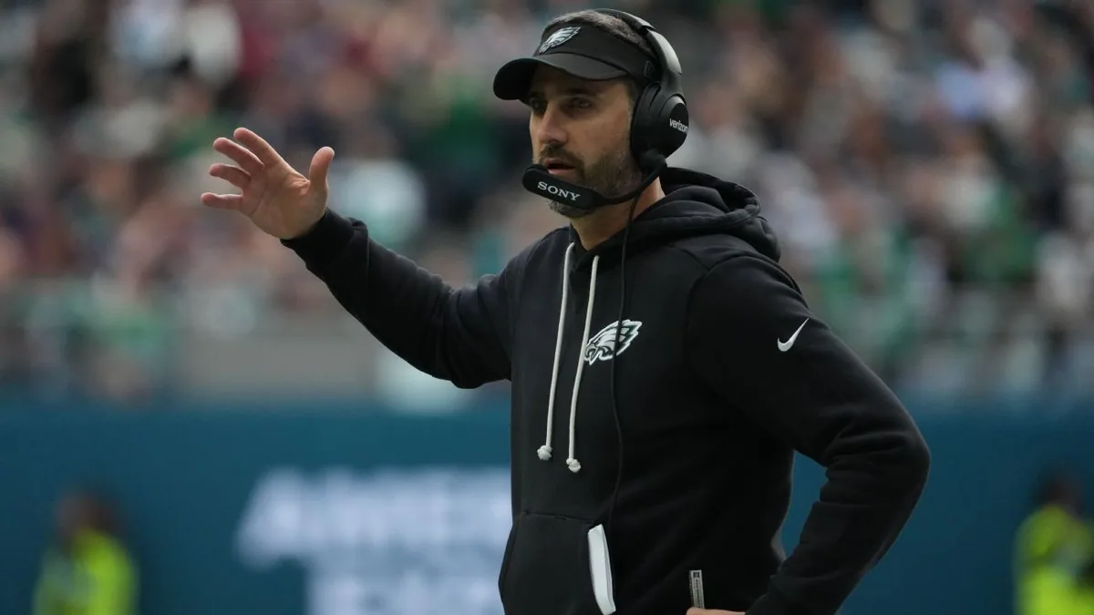Eagles coach admits error in final drive