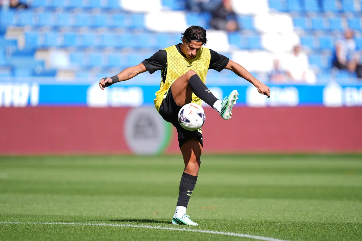 manchester united linked with atletico winger