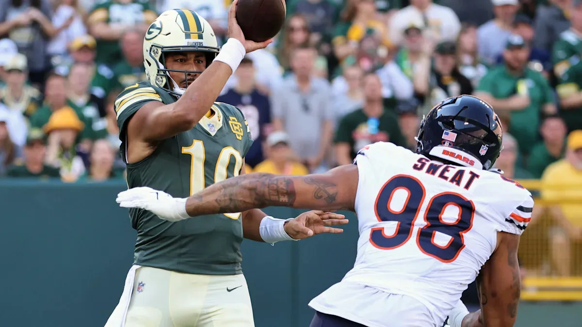 Packers edge Bears with Love's performance