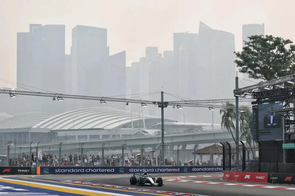 Russell leads practice as Antonelli lags in Singapore