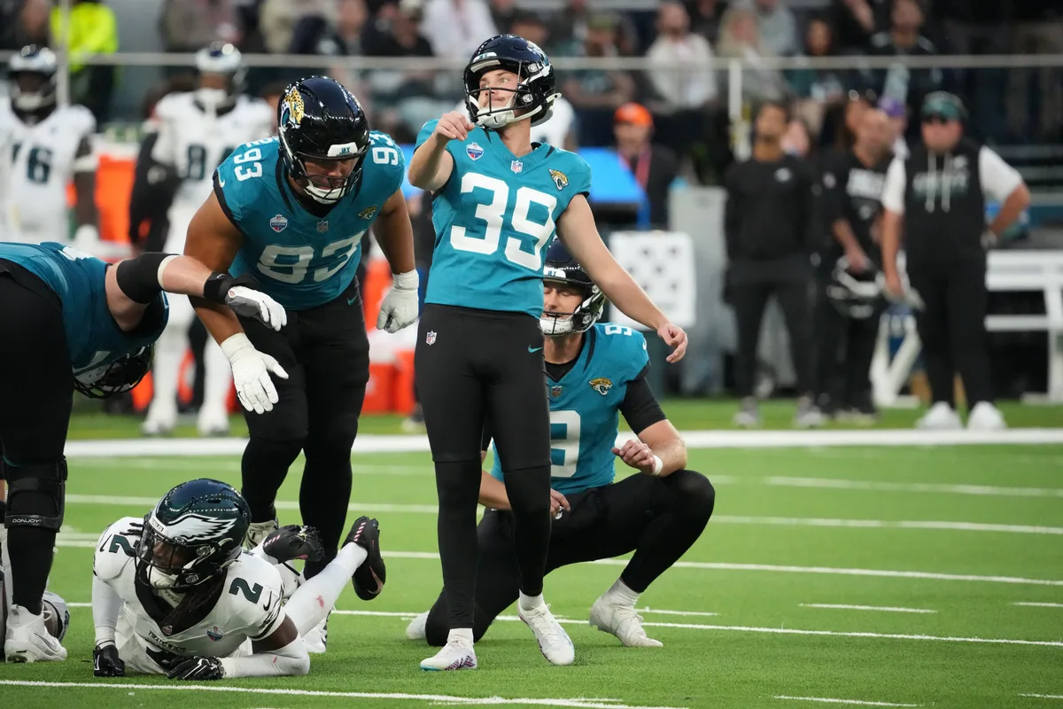 jaguars beat eagles in overtime