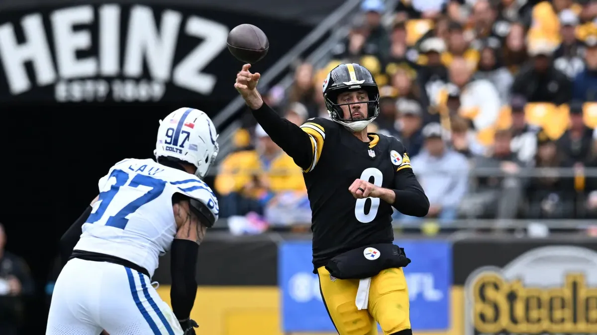 Rodgers Surpasses Steelers QB in All-Time Wins