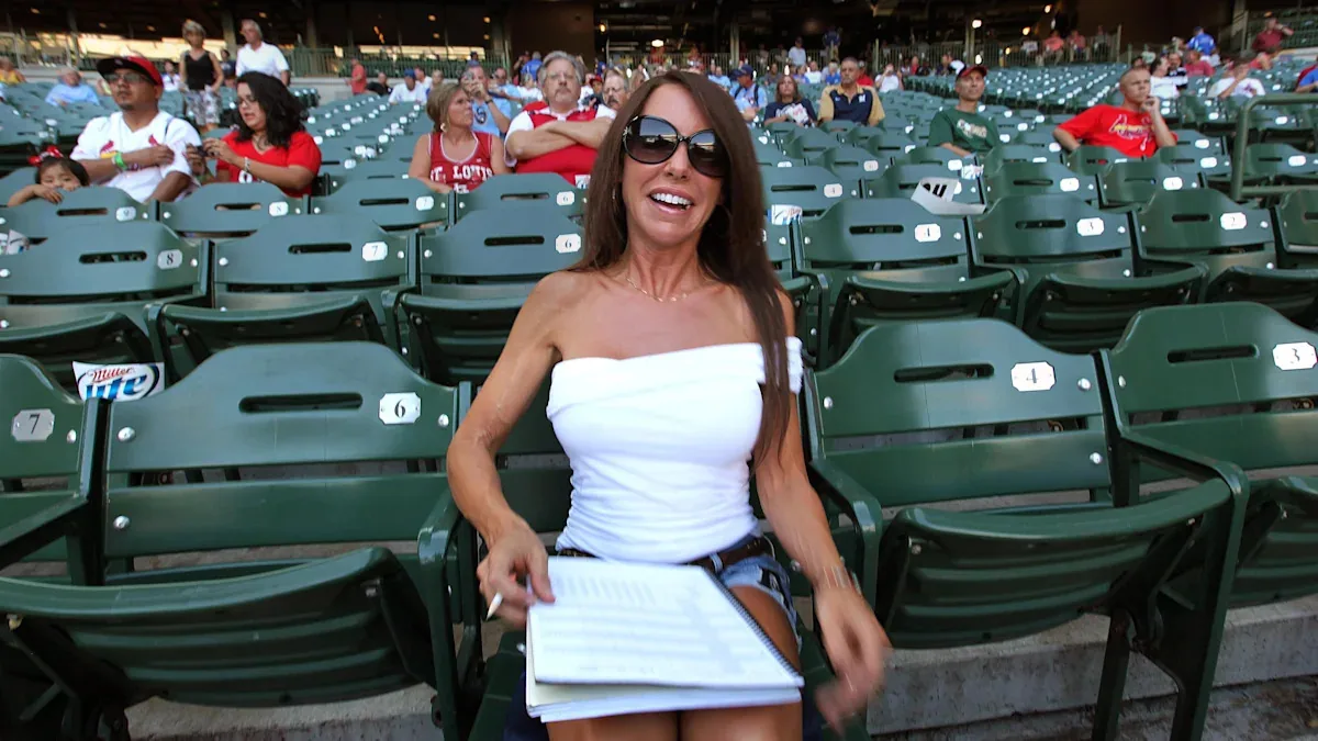 Brewers Fan Known for Front Row Presence