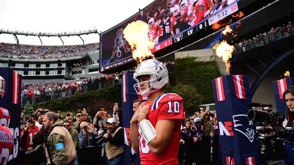 patriots dominate raiders in 45-17 win