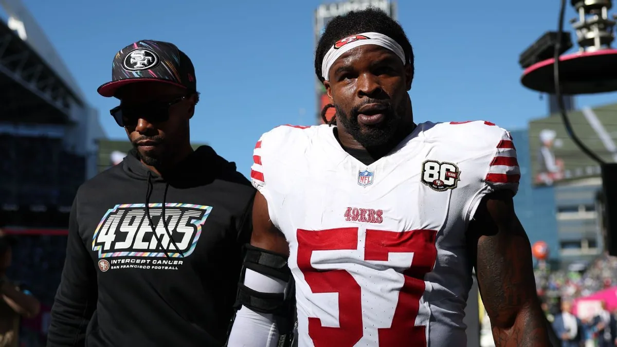 49ers' Greenlaw ejected after head-butt