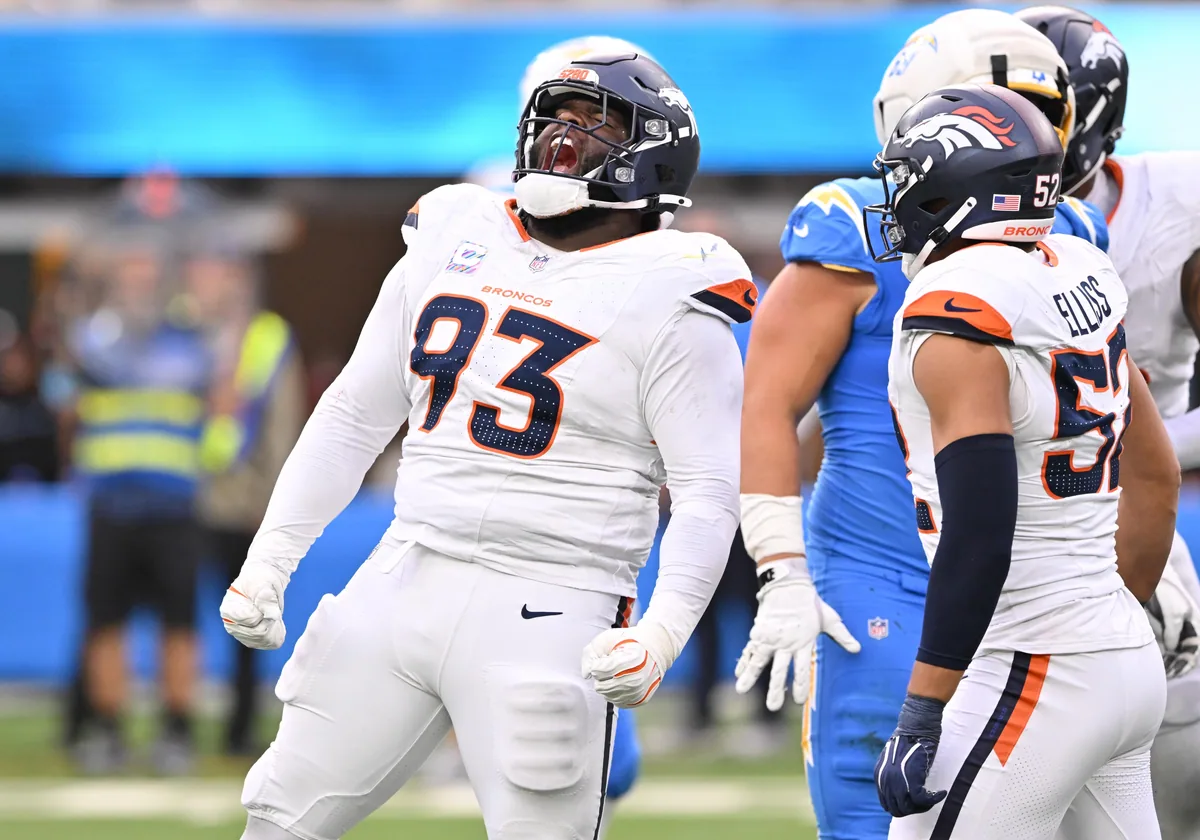 Broncos Edge Chargers in Low-Scoring Game