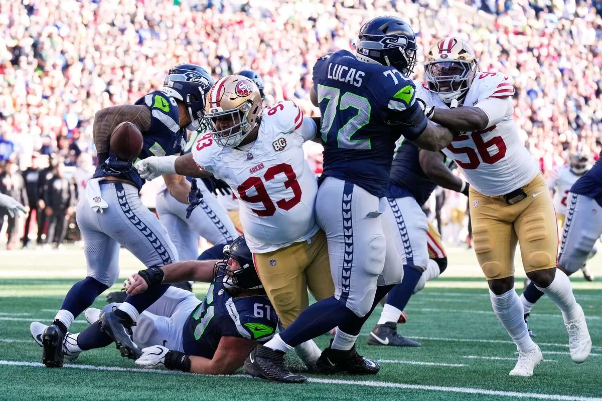 49ers defense dominates Seahawks with sacks and turnovers