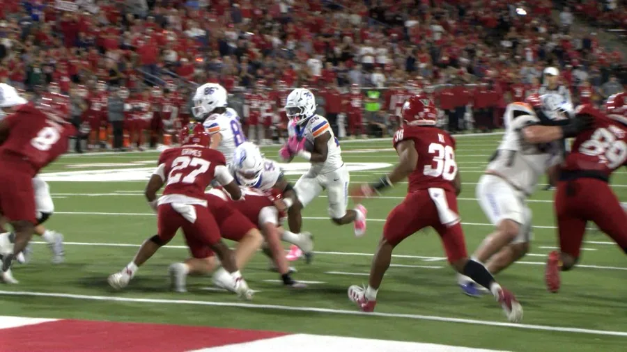 Bulldogs Lose to Boise State in Homecoming Game