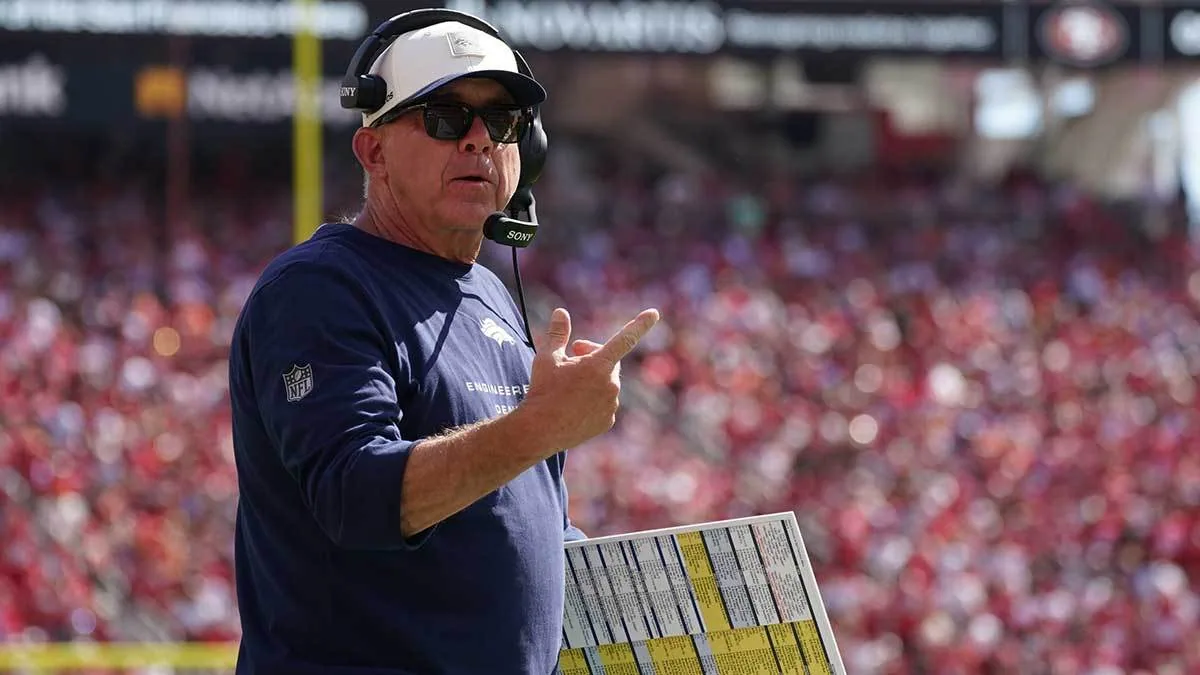 Broncos Beat Chargers in Low-Scoring Game