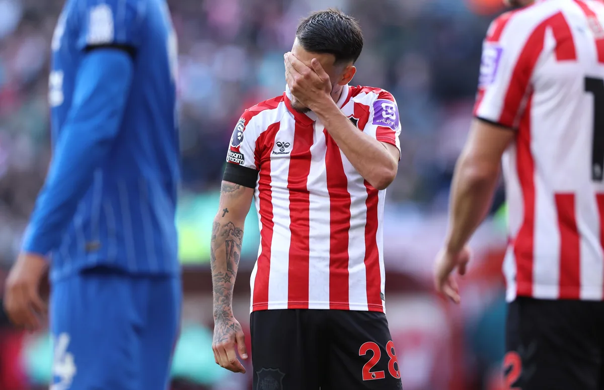 Sunderland Struggles After Brighton Loss