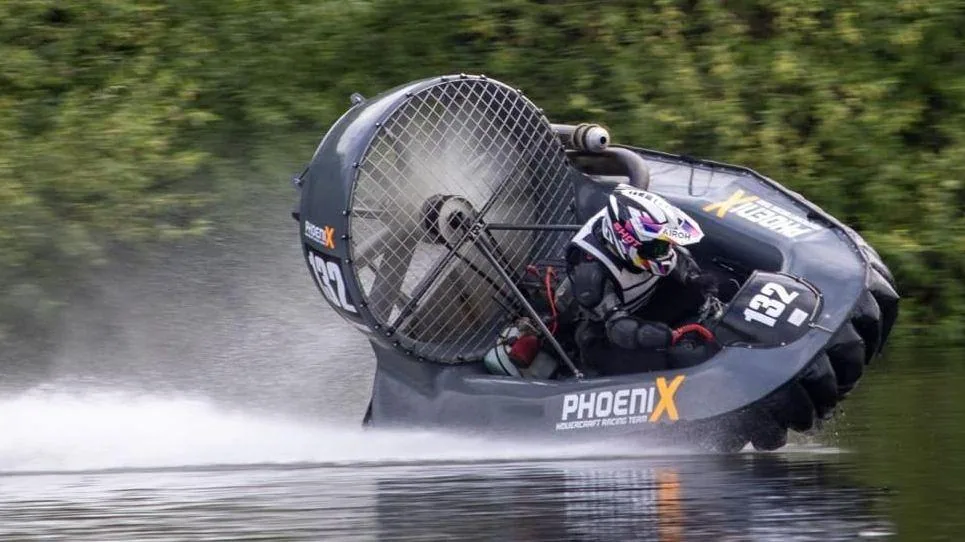 Phoenix Racing teens race hovercrafts at 70mph without brakes