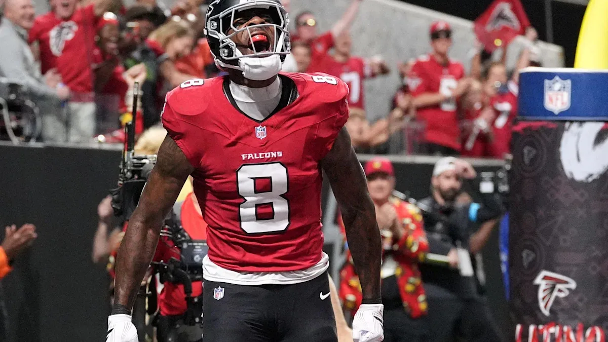 pitts scores first td of season