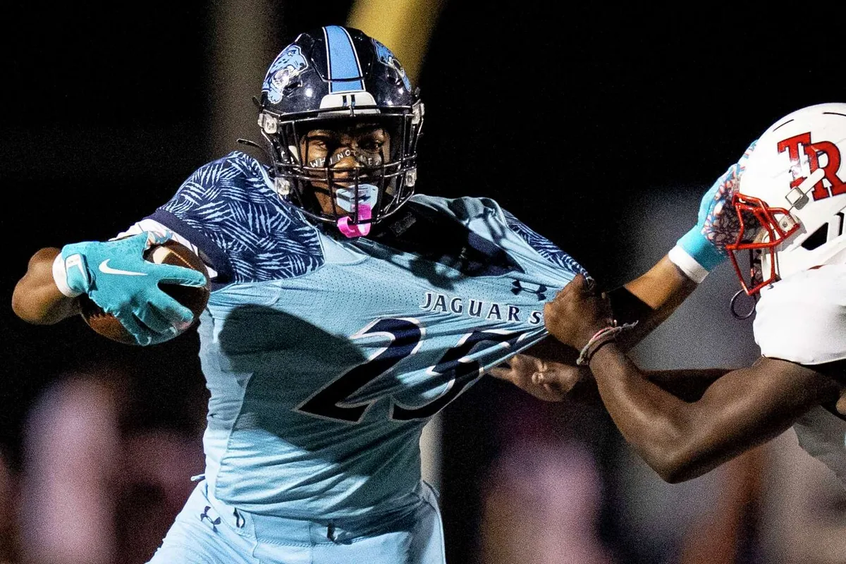 Jaguars dominate with balanced attack