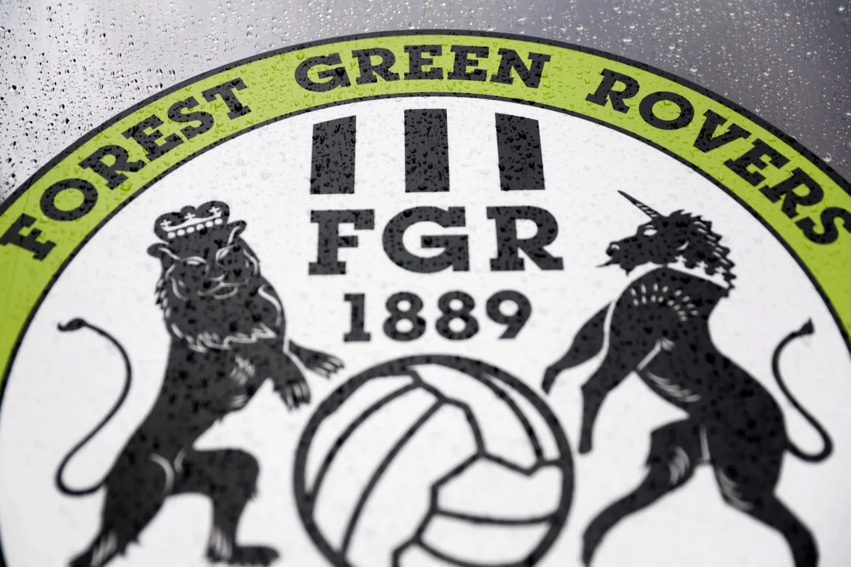 Forest Green to replace manager after Savage exit