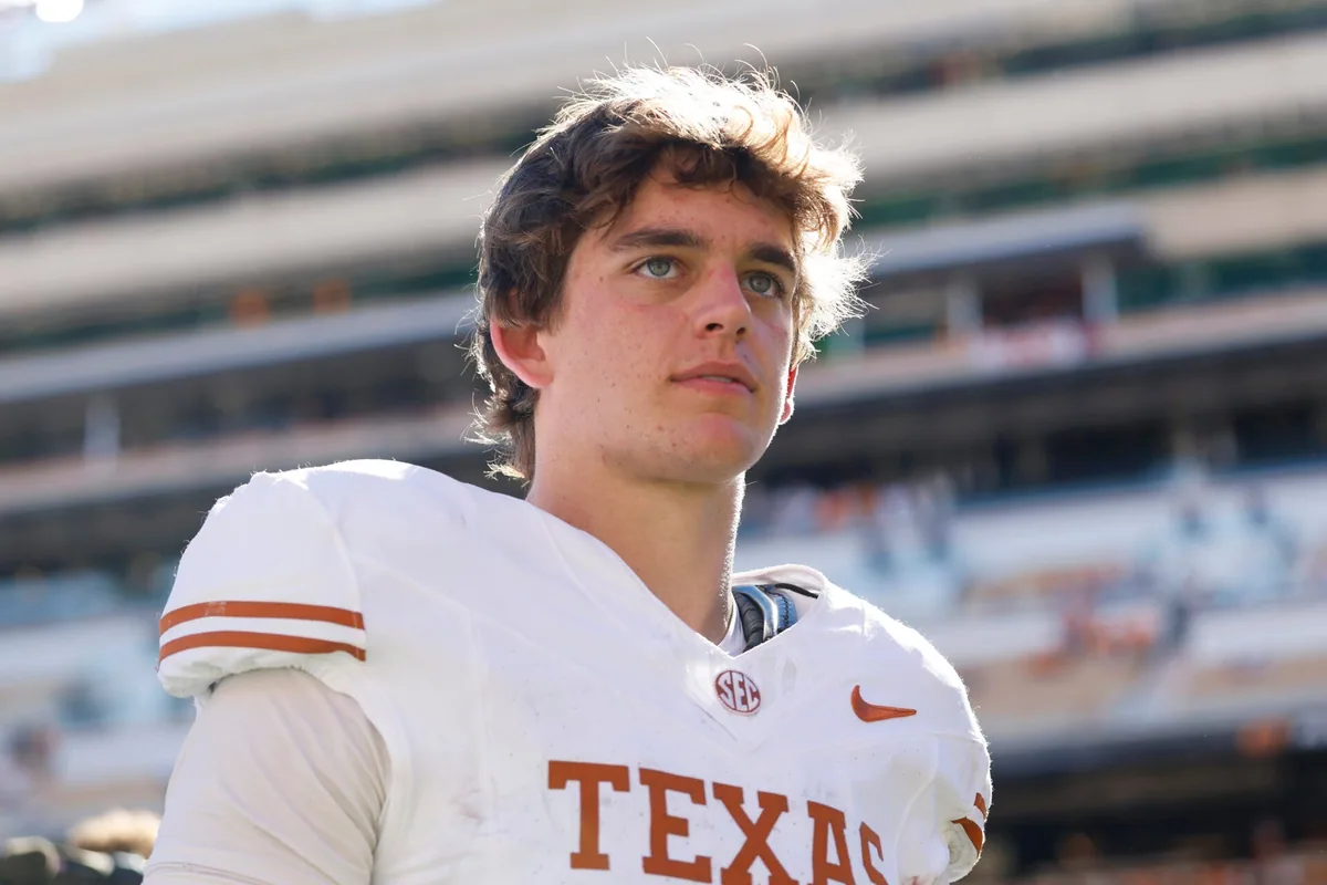 Texas loses to Oklahoma, matching Alabama's losing streak
