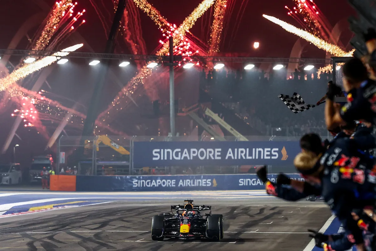 verstappen dominates sgp with sprint and grand prix wins