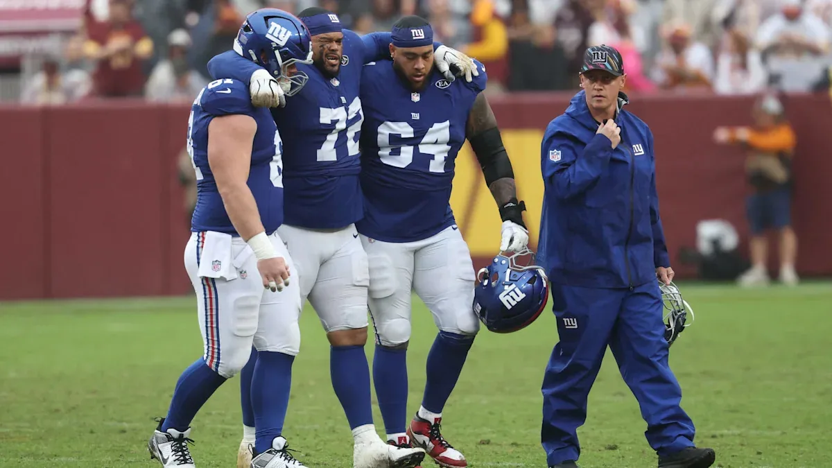 Giants' Eluemunor to miss time after calf injury