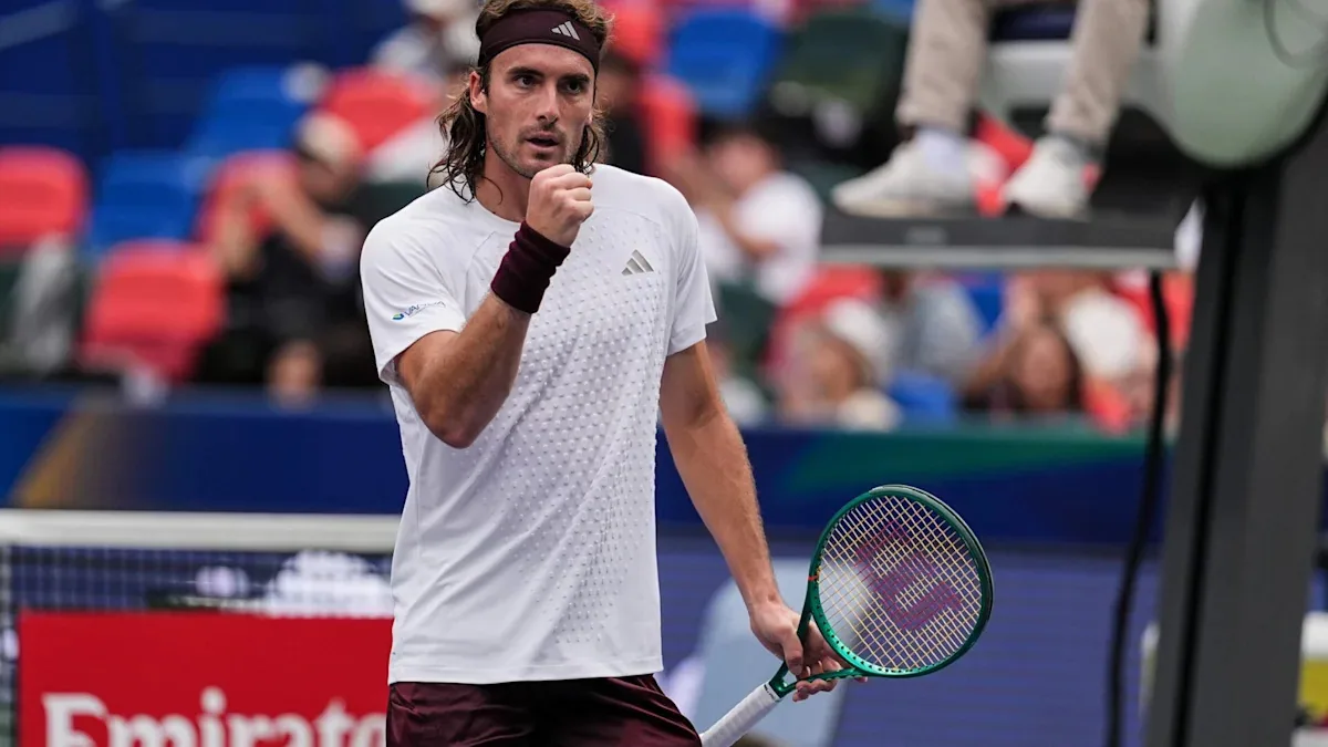 Tsitsipas Advances in Shanghai Masters